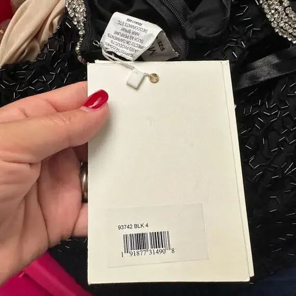 FLAWED - NWT Mac Duggal Beaded Sleeveless High Neck Column Gown Black 4 #8517 - Picture 7 of 13